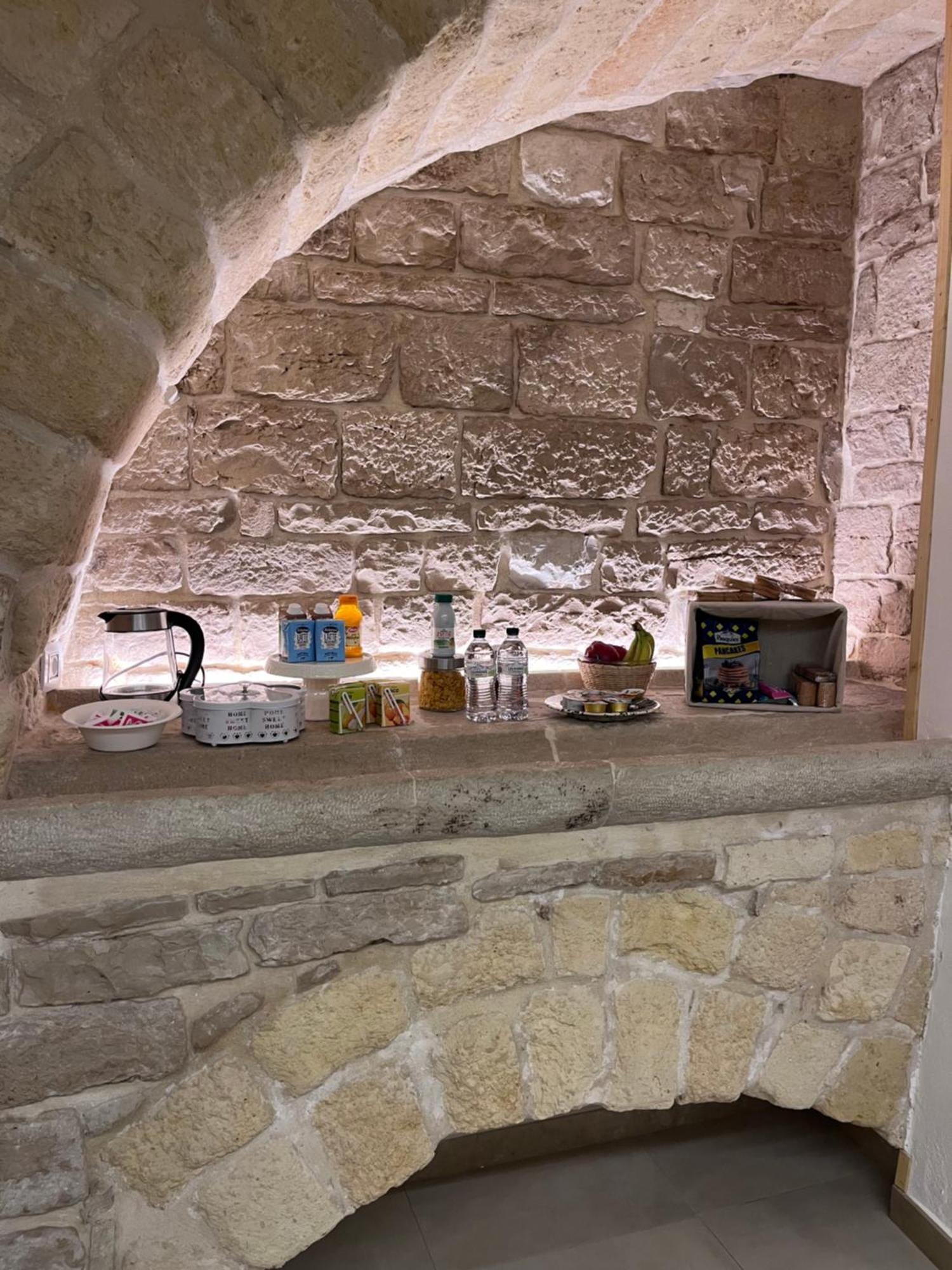 Epoca Suite House Trani Buitenkant foto
