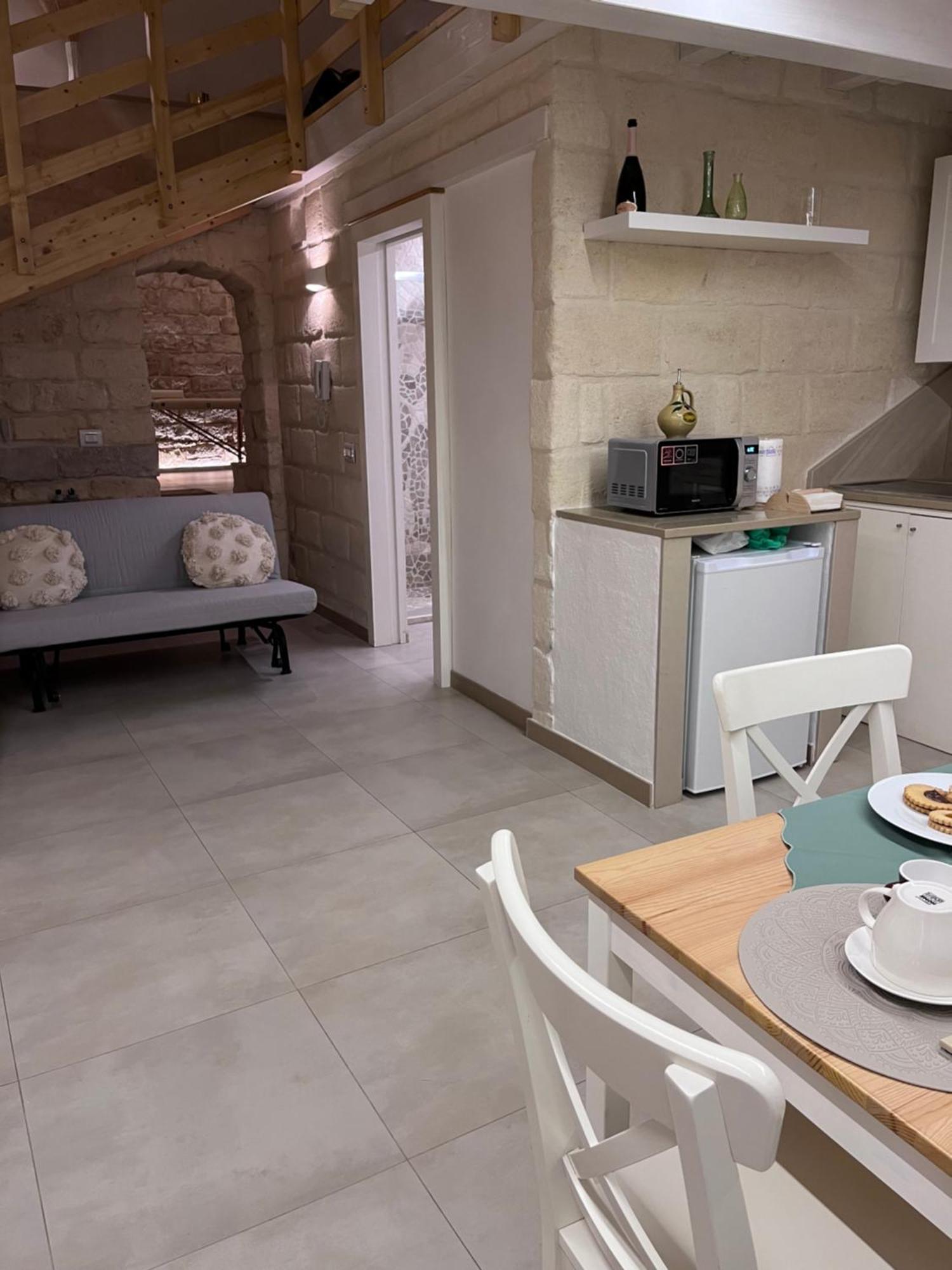 Epoca Suite House Trani Buitenkant foto