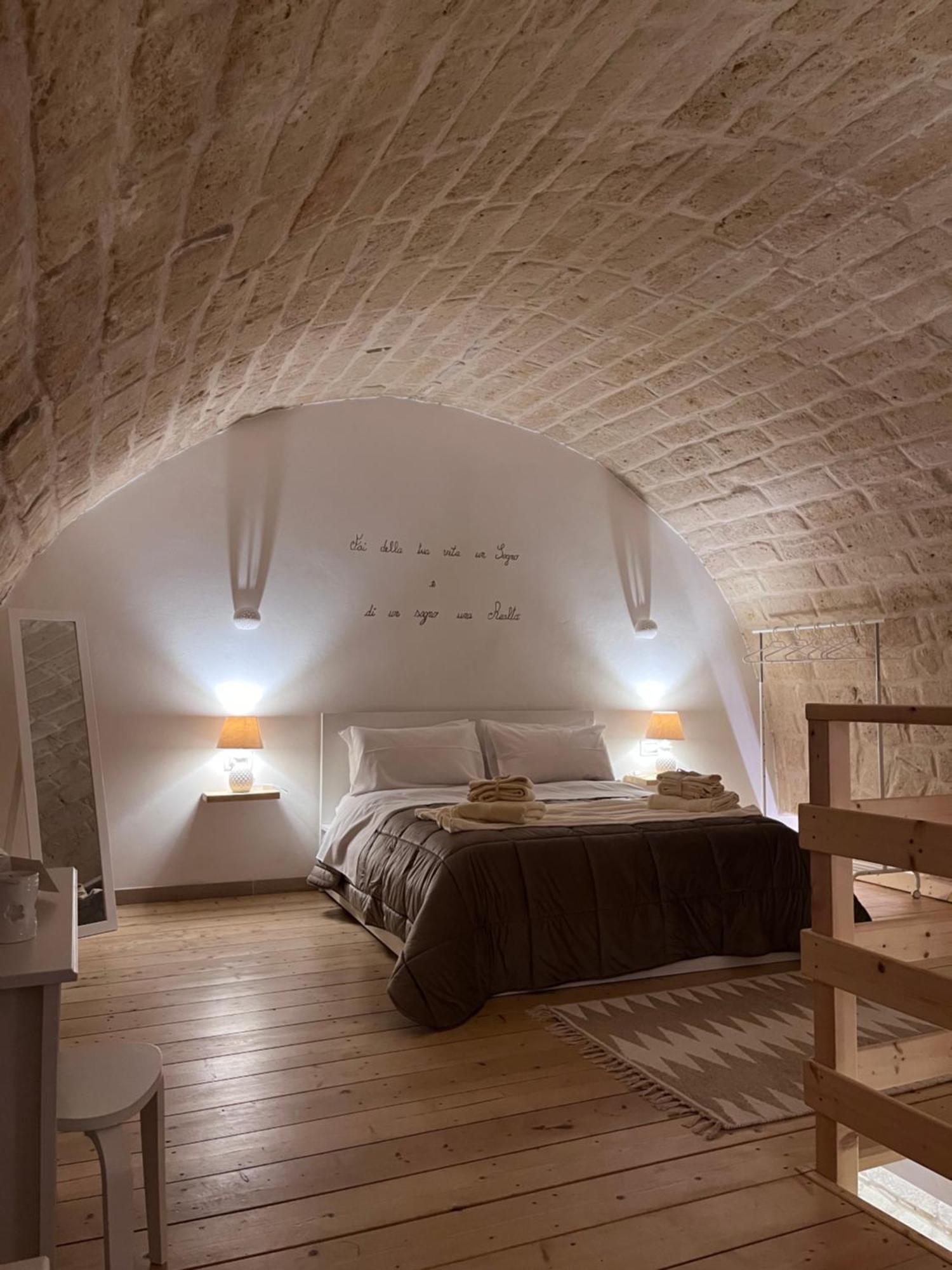 Epoca Suite House Trani Buitenkant foto