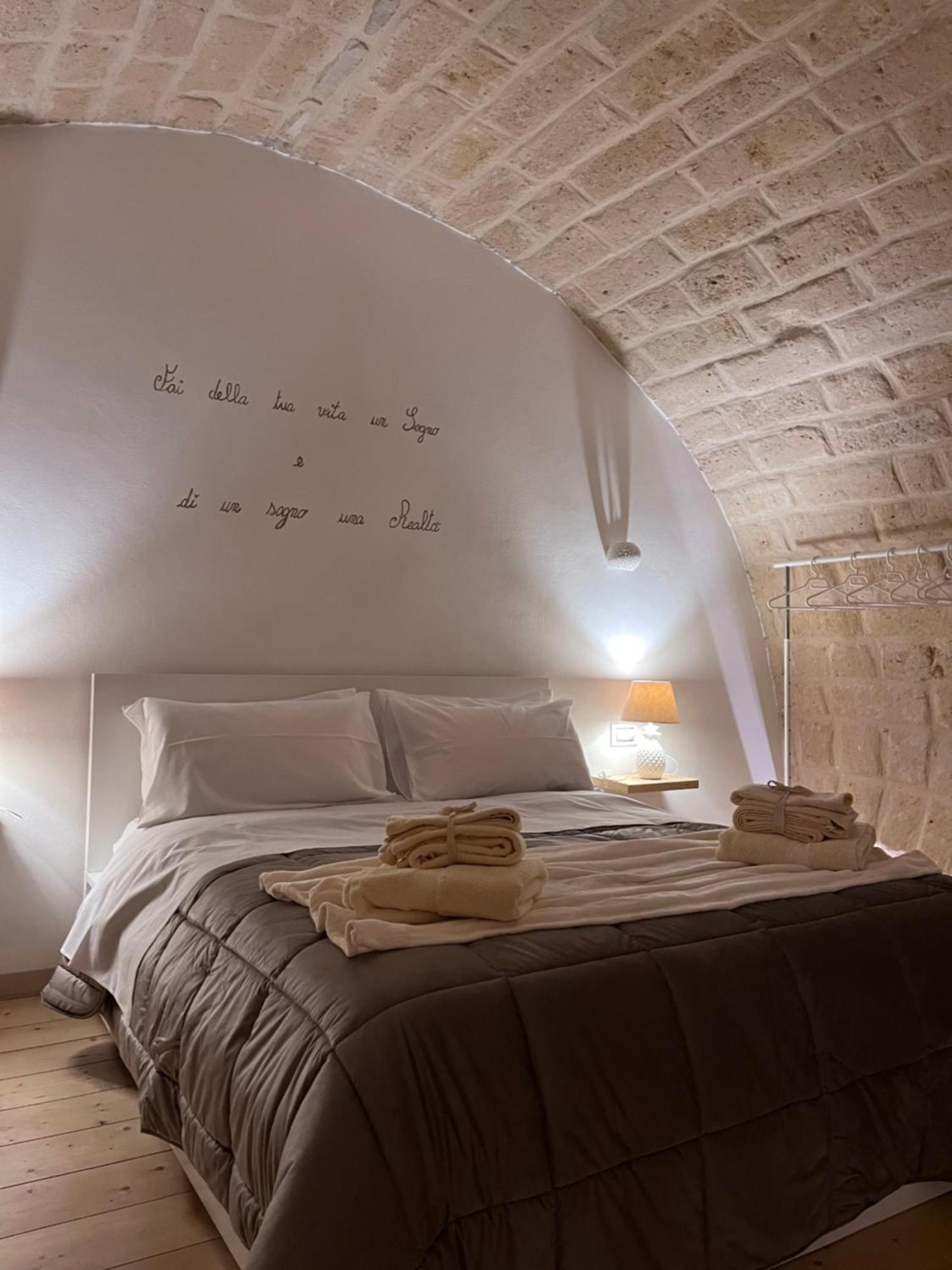 Epoca Suite House Trani Buitenkant foto