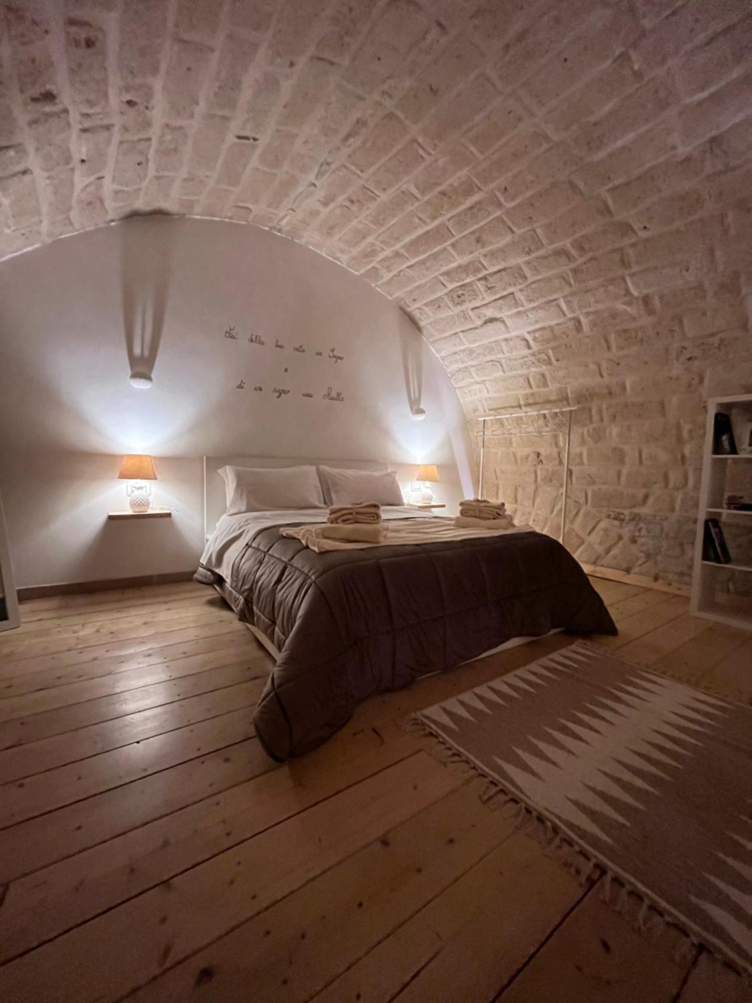 Epoca Suite House Trani Buitenkant foto